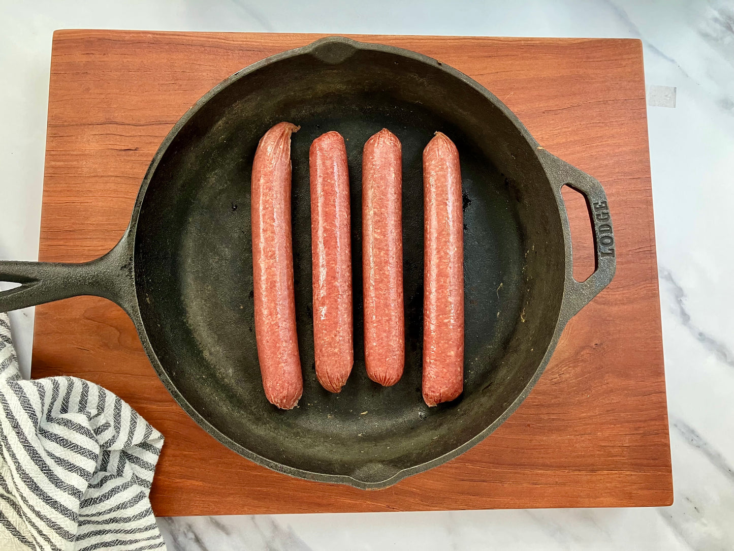 Beef hot dogs (uncured)
